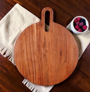 Planche à découper en bois de mangue artisanale de qualité supérieure Unicorn Handicrafts, avec rainure pour les jus, personnalisable - Product Image 2