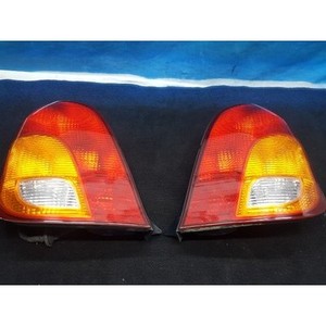 Conjunto de Faro Delantero Derecho para Carens 1999-2006, Usado, OEM 0K2C051060A - Product Image 1