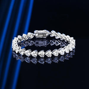 Pulsera de tenis con forma de corazón Moussaint, elegante y sencilla, con diamantes de moissanita, estilo hip hop, joyería para propuesta. - Product Image 1