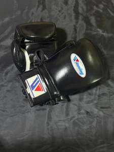 Guantes de Boxeo Negros Personalizados de Primera Calidad con Logotipo Personalizado, Guantes de Competición Winning, Guantes de Kick Boxing con Cordones - Product Image 2