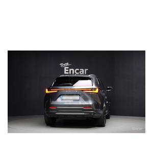 Lexus NX Premium modèle décembre 2022 avec 11 946 km, conduite à gauche, sièges en cuir, caméra de recul - Product Image 4