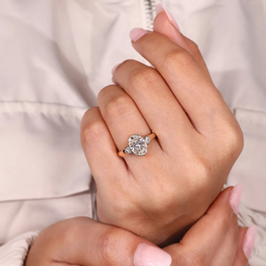 Anillo ovalado de tres piedras en oro amarillo con diamante cultivado en laboratorio de 2.30 quilates, anillo de compromiso, anillo de boda, joyería, anillo de 14k, vermeil eternidad. - Product Image 3