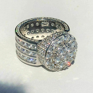 Anillo de Compromiso con Diamante Moissanite de Corte Brillante Redondo Estilo Iced Out, Anillo de Boda de Plata de Ley 925, Joyería Hip Hop para Hombre - Product Image 1