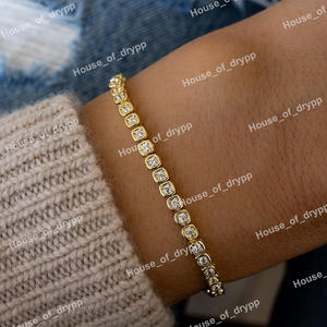 Pulsera de tenis de plata 925 con diamantes de moissanita de corte redondo y engaste cuadrado, pulsera de lujo perfecta para regalo para mujer - Product Image 3