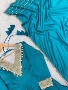 ชุดวังไหมสีฟ้าครามพร้อมเลื่อมและ dupatta - Product Image 4