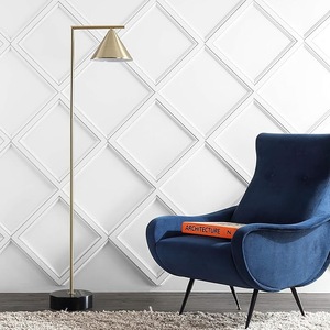 Lampe sur pied en or luxueux avec base en marbre et abat-jour en lin pour une décoration intérieure élégante - Product Image 2