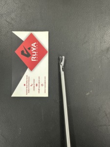 Porte-aiguilles chirurgicaux laparoscopiques incurvés Ruya 5x300mm à poignée en V, certifiés CE ISO, instruments de kit chirurgical - Product Image 2