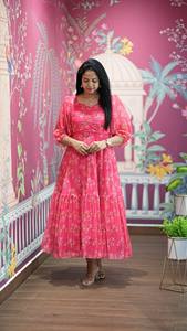 เดรสยาว Alfino Cotton Elegance Maxi Celebration Bloom สำหรับครอบครัว สวมใส่สบาย ดีไซน์เหนือกาลเวลา ผ้าชีฟอง สวยสง่า เรียบง่าย - Product Image 4