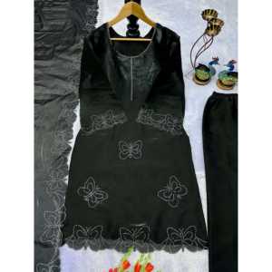 Ensemble de costume de soirée pour femmes de créateur avec travail de diamants - Product Image 2