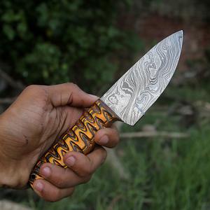 Cuchillo de Alta Gama con Hoja de Acero de Damasco, Mango de Madera Pakka, Punta Caída, Funda de Cuero Grabada, Personalizable OEM para Productos Premium - Product Image 5