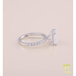 Bague de fiançailles solitaire en moissanite taille princesse, or blanc, halo caché, bague de promesse et de mariage pour femme - Product Image 5