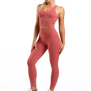 Ensemble de yoga 2 pièces rose sans couture pour femme : Legging taille haute et crop top col en V dos nageur en Spandex et Polyester, anti-transpiration, longueur intégrale - Product Image 1