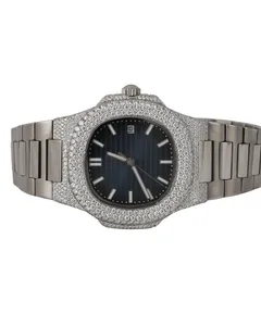 Reloj de Lujo Estilo Hip Hop para Hombre con Incrustaciones de Moissanita VVS, Esfera Negra de Acero Inoxidable y Correa con Diamantes de Corte Redondo - Product Image 1