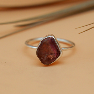 Natural <b>Garnet</b> Gemstone <b>Ring</b> 925 Sterling <b>Silver</b> Handmade Red <b>Garnet</b> Statement <b>Ring</b> Minimalist Fine Jewelry For Women Wholesale - Product Image 2