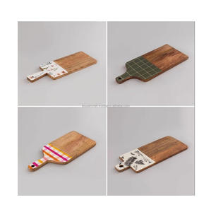 Tabla de Cortar de Madera de Mango con Diseño Esmaltado de KISWAH CRAFT, Diseño Moderno y Estándar, para Uso Doméstico y Comercial, Personalizable - Product Image 1
