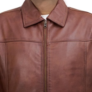 Veste en cuir pour homme, confectionnée avec des matériaux durables pour un usage décontracté et des activités de plein air - Product Image 5