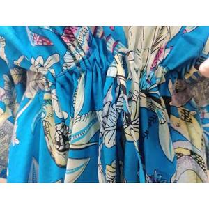 Caftán de algodón Mukart hecho a mano en India, vestido largo maxi con cuello en V para mujer, cubrebikini corto de playa con cuello alto, ropa de dormir con estampado a mano. - Product Image 5