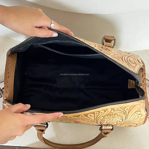 ชุดกระเป๋าเดินทางหนังวัวแท้ลายตารางเชอร์รี่ 3 ชิ้น สำหรับผู้หญิง รุ่น Speedy Duffle Bag Set - Product Image 6