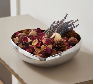 Cuenco en forma de corazón de plata y oro de primera calidad, elegante centro de mesa hecho a mano para decoración de comedor en hogares modernos. - Product Image 3