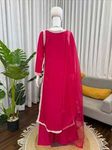 Aporta un toque de encanto sin esfuerzo con nuestro exclusivo conjunto de 3 piezas, diseñado para la comodidad y con costuras elegantes. - Product Image 2