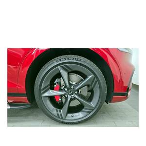 Genesis GV70 2.5T Gasolina AWD con Caja de Cambios Automática, Asientos de Cuero, Cámara Trasera - Junio 2024, 10,593 km, Volante a la Izquierda - Product Image 5