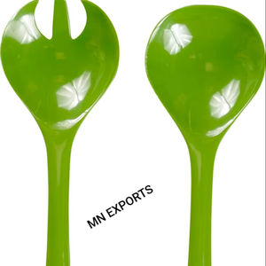 Service de table élégant en résine avec motif d'ange décoratif et cuillère, idéal pour les fêtes, la maison et l'hôtellerie - Product Image 1