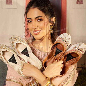 New Arrival Best Selling Women <b>Khussa</b> Durable Raw Silk Anti-Slippery Printed Fashion Design High Quality Footwear - Product Image 6