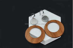 Pendientes de madera grandes de alta calidad, joyería personalizada, pendiente de madera hueco - Product Image 3