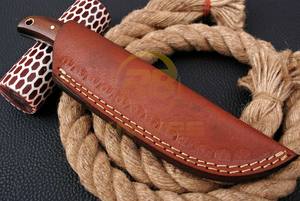 Couteau de chasse en acier au carbone, couteau tactique de survie, manche en bois, couteau de camping d'extérieur avec étui en cuir - Product Image 6