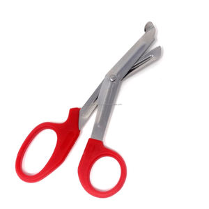 Tijeras para Trauma EMT de 5.5 Pulgadas de Alta Calidad, Mango Rojo, Tijeras Médicas para Vendajes, Acero Inoxidable, Uso Manual, Resistentes, Certificación CE ISO - Product Image 2