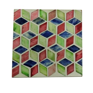 Artesign Ensemble de sous-verres en os fabriqués à la main Quatre carrés Vert Beige Résistant à la chaleur Écologique 10x10cm Élégant Décor de table Maison - Product Image 3