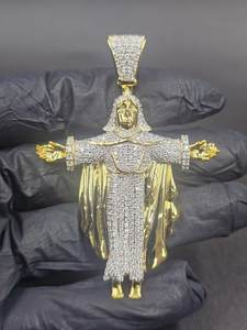 Pendentif Jésus plaqué or serti de moissanite, bijoux religieux en argent sterling 925, pendentifs et breloques de haute qualité - Product Image 6