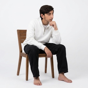 Sweat-shirt personnalisé pour homme à col montant zippé, en molleton bouclette premium, coupe décontractée, style streetwear minimaliste - Product Image 4