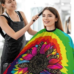 Hysaf Apparels Co Cape de Coiffure Marron en Polyester Imperméable Écologique Confortable pour Salon de Barbier 160*140cm avec Bouton-Pression au Cou - Product Image 4
