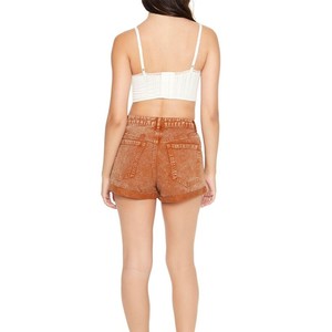 Shorts en jean taille haute pour femme, couleur corail unie, cinq poches, fermeture boutonnée, style décontracté, finition délavée au sable - Product Image 2