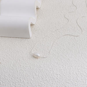 Collier en perles d'eau douce naturelles de forme rétro pour femmes, collier de clavicule haut de gamme, style simple pour accessoire de pull - Product Image 4