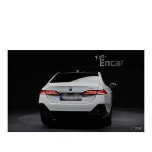 BMW Série 5 520i M Sport 2023, 34 788 km, boîte automatique, conduite à gauche, sièges en cuir, caméra de recul, toit ouvrant panoramique, LED - Product Image 4