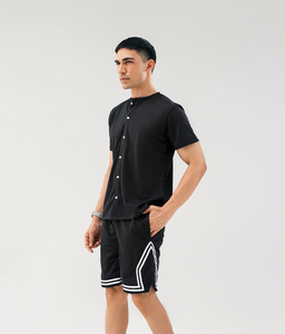 กางเกงขาสั้นผู้ชายสีดำ ผ้าแคนวาส ระบายอากาศได้ดี เอวยางยืด ทรงกลางลำตัว สไตล์ลำลอง - Product Image 2