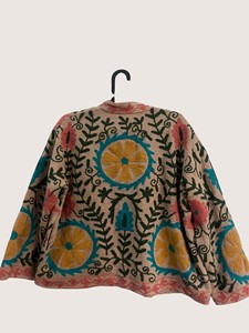 เสื้อโค้ทผ้าฝ้ายปักลายดอกไม้สไตล์โบฮีเมียน แขนทรงโคม คอปกพับได้ ไซส์พลัส เสื้อคลุมลำลองสำหรับผู้หญิง ใส่ได้ในฤดูใบไม้ผลิ - Product Image 2