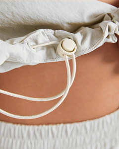 Ensemble de survêtement pour femme très demandé, personnalisé, blanc, avec veste et pantalon de jogging à passepoil contrastant, léger - Product Image 6