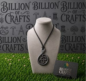 Collier pendentif historique forgé à la main, amulette viking nordique, fabriqué par un forgeron, accessoire médiéval gothique fait main - Product Image 2