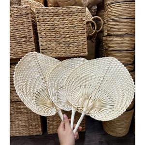 Éventail en bambou naturel fait main, idéal pour se rafraîchir en été et pour les événements en plein air - Product Image 3