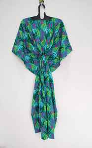 Robe kimono kaftan en coton indien, faite à la main, paréo de plage, coupe ample et confortable, robe d'été pour femmes - Product Image 5