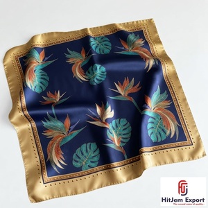 Écharpe carrée élégante personnalisée, tissu léger de qualité supérieure, fabricant OEM ODM, produits textiles personnalisés Borneo, approvisionnement en gros, faible MOQ - Product Image 3