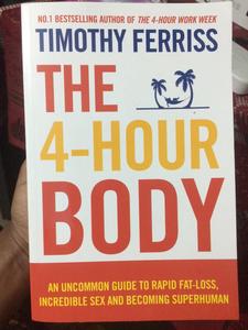 The 4-Hour Body de Timothy Ferriss, Libro en Formato Paperback en Inglés, Guía de Motivación y Dieta para Mejorar la Condición Física - Product Image 1