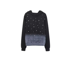 Survêtement à fermeture éclair orné de strass, veste zippée avec détails en pierres et pantalon assorti pour collections de vêtements décontractés et tendance - Product Image 5