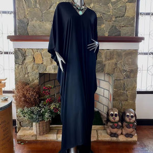 Vestido Caftán de Rayón Teñido a Mano en Color Negro Carbón, Talla Grande, Cuello en V, Vestido Maxi Cómodo y Holgado para Mujer - Product Image 1