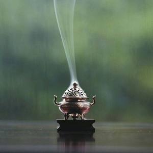 Quemador de Incienso Decorativo de Latón Estilo Herencia con Tapa para Ceremonia Havan, Regalos Religiosos y Decoración para el Hogar/Hotel (Exportación) - Product Image 1