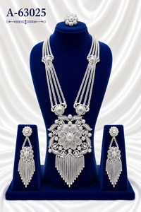 Conjunto de Joyería Étnica al por Mayor para Mujer, Collar con Colgante de Circonio Chapado en Oro y Aretes, Conjunto de Boda A-63025 - Product Image 1