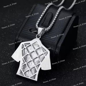 Colgante de camiseta de Ronaldo Número Siete en plata 925 con incrustaciones de moissanita, estilo diamante, cadena llamativa para aficionados al fútbol - Product Image 2